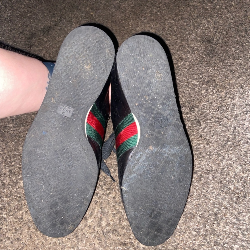 Gucci Men's Black Sneakers with Red and Green Stripes - Picture 5 of 7